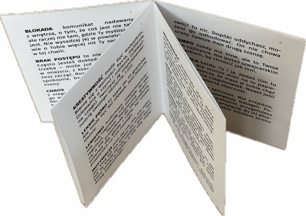 Zdjęcie otwartego słowniczka